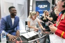 sdcc2019-disco-cast-signing-02.jpg